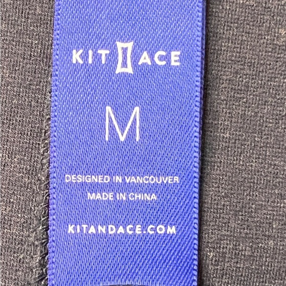 Kit and Ace Long Stretch Cashmere Blend Jacket Size Medium Preppy Monochrome - Picture 15 of 16